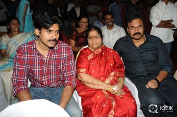 Celebrities With Mothers Exclusive Photos